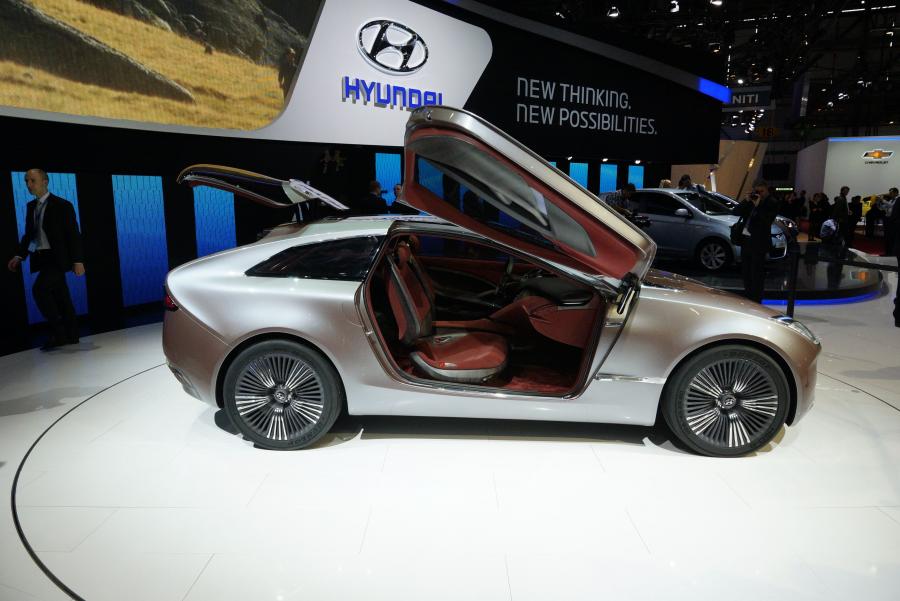  Hyundai i-oniq Concept 2012 года  (фото 56 из 65)